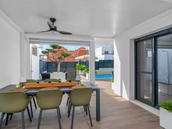 3-bedroom Villa In Orihuela, Spain (119 M²)
