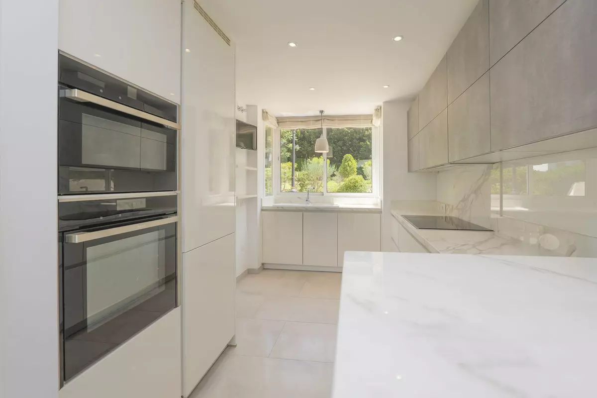 3-bedroom Villa In Marbella, Spain (174 M²)