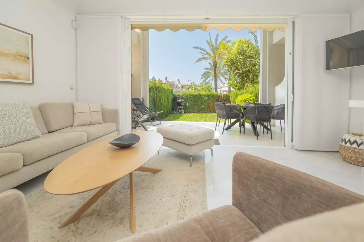 3-bedroom Villa In Marbella, Spain (174 M²)