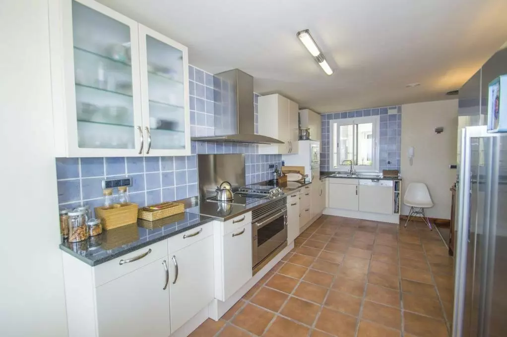 3-bedroom Apartment In Torrevieja, Spain (150 M²)