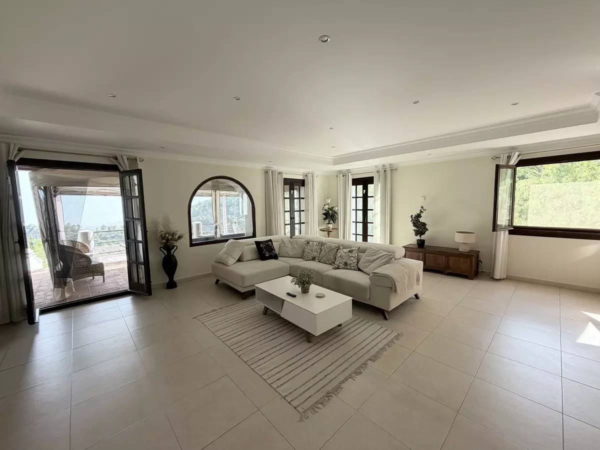 9-bedroom Villa In Mijas, Spain (720 M²)