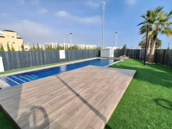 3-bedroom Apartment In Guardamar Del Segura, Spain (120 M²)