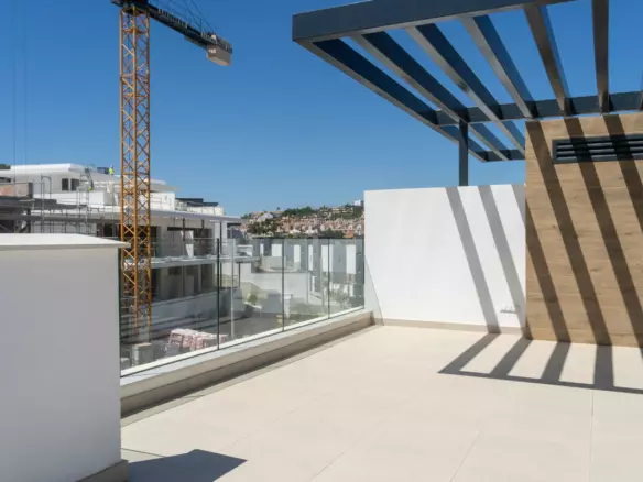 3-bedroom Villa In Estepona, Spain (140 M²)