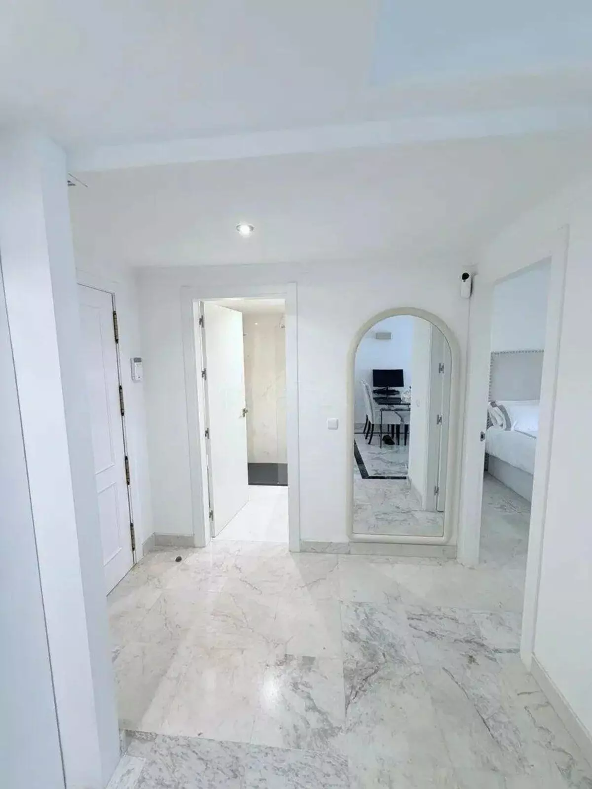 ShowFeedImage-e2d933 1-bedroom Apartment In Marbella, Spain (60 M²)