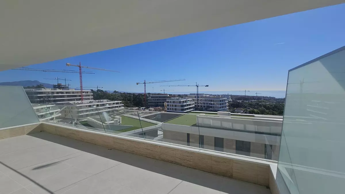 2-bedroom Apartment In Estepona, Spain (118 M²)