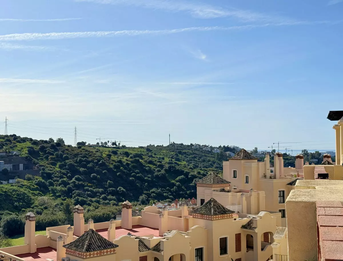 2-bedroom Apartment In Estepona, Spain (108 M²)