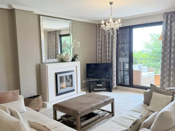 2-bedroom Apartment In Benahavis, Spain (100 M²)