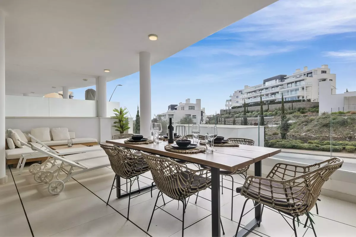 2-bedroom Apartment In Fuengirola, Spain (87 M²)