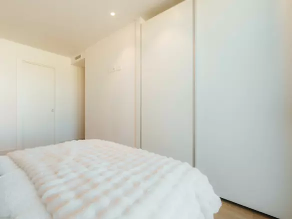 3-bedroom Apartment In L'alfas Del Pi, Spain (105 M²)