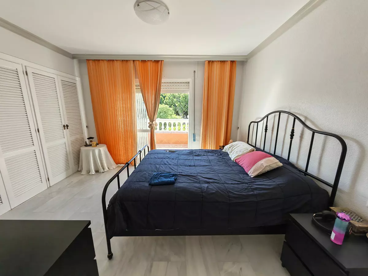 3-bedroom Town House In Estepona, Spain (140 M²)