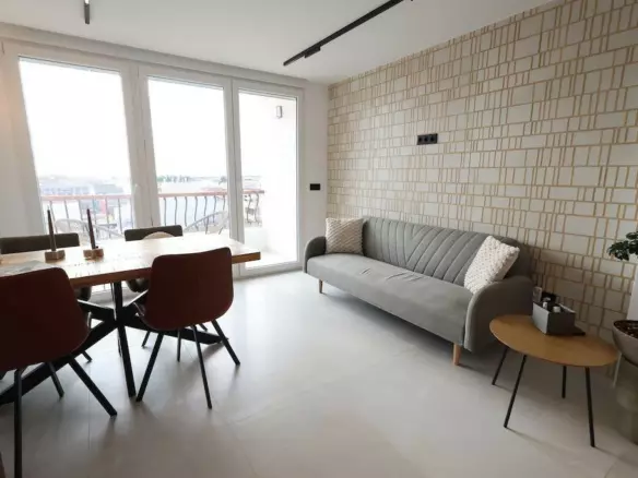 3-bedroom Apartment In Pilar De La Horadada, Spain (90 M²)