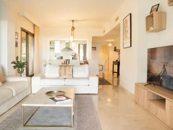 3-bedroom Apartment In Benahavis, Spain (128 M²)