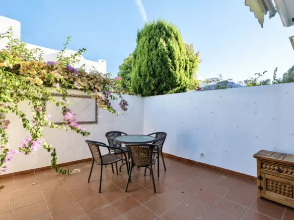 2-bedroom Apartment In Estepona, Spain (84 M²)