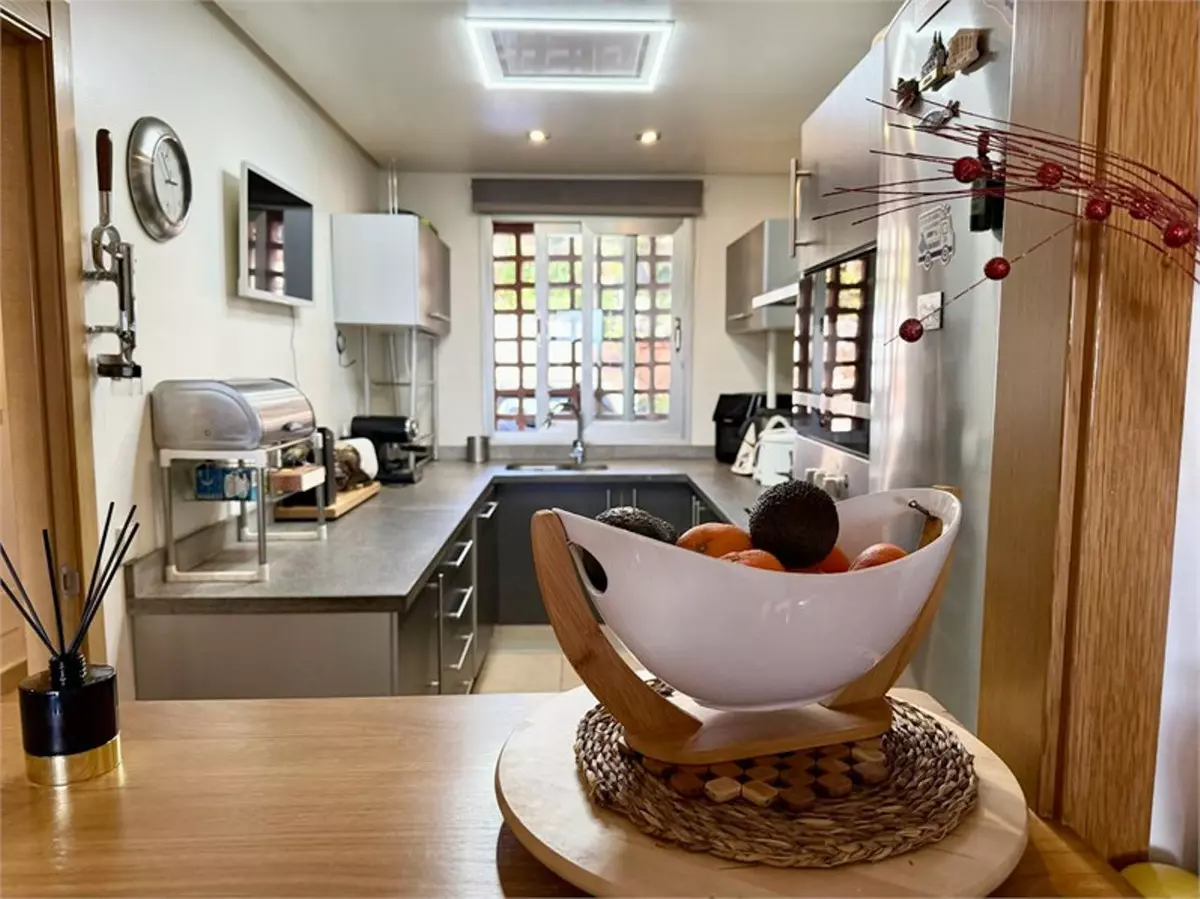 3-bedroom Town House In Manilva, Spain (209 M²)