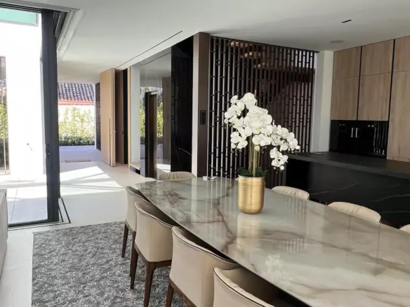 4-bedroom Villa In Marbella, Spain (445 M²)