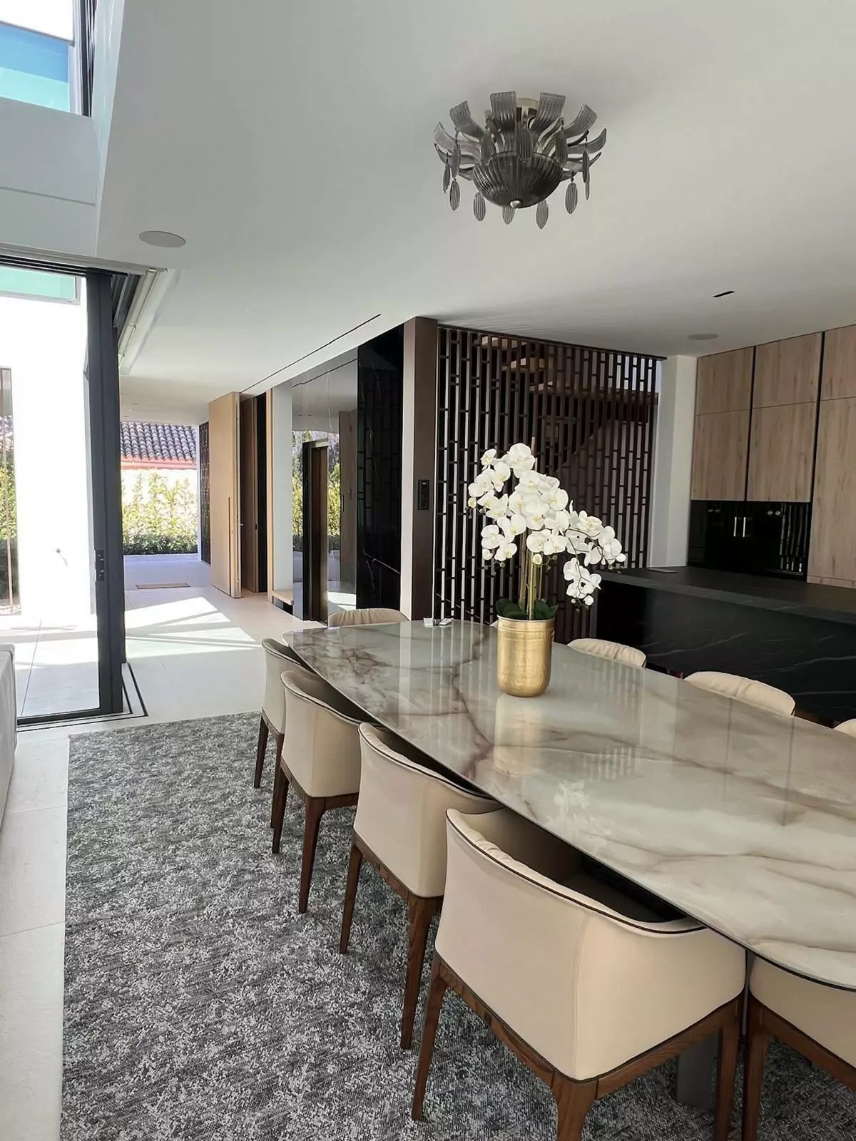 4-bedroom Villa In Marbella, Spain (445 M²)