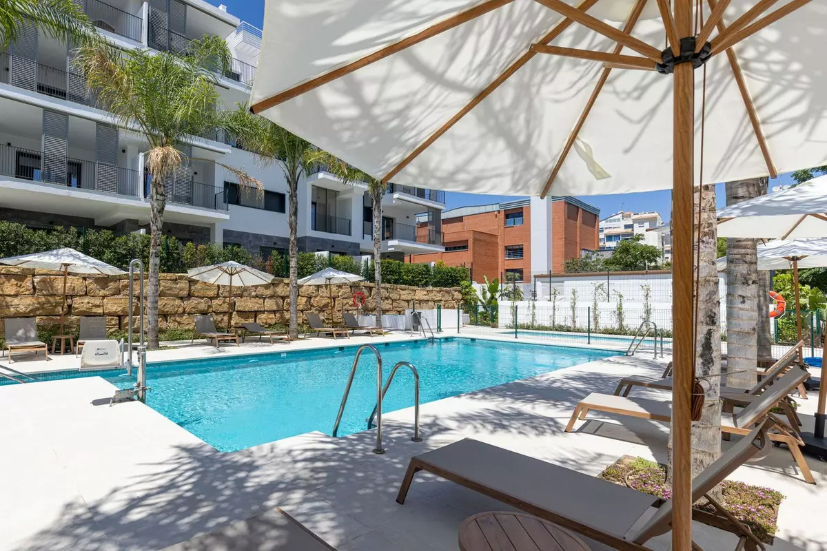 3-bedroom Apartment In Estepona, Spain (92 M²)