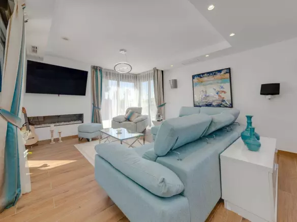 3-bedroom Villa In Orihuela, Spain (461 M²)