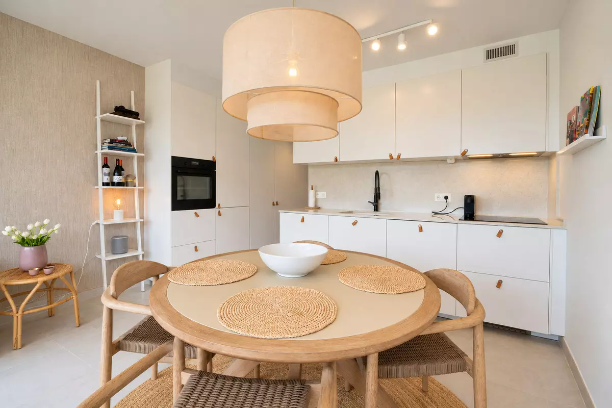 2-bedroom Apartment In Marbella, Spain (73 M²)