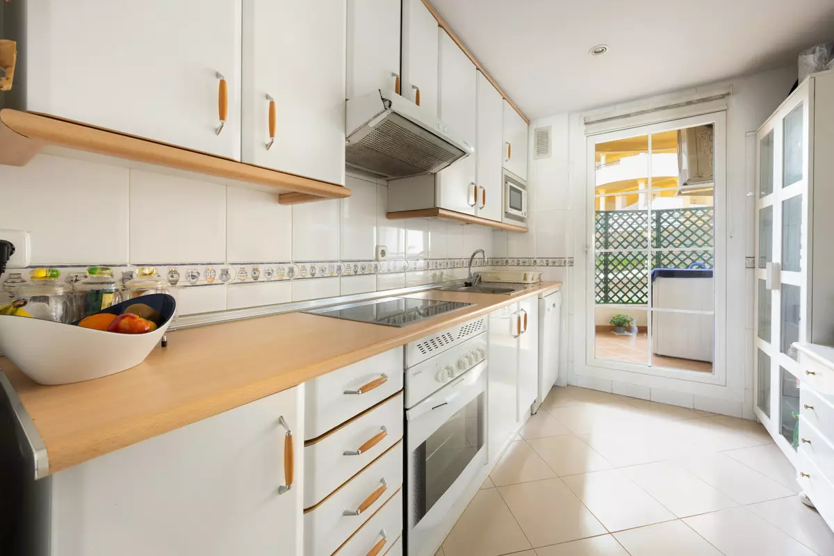 2-bedroom Apartment In Marbella, Spain (83 M²)