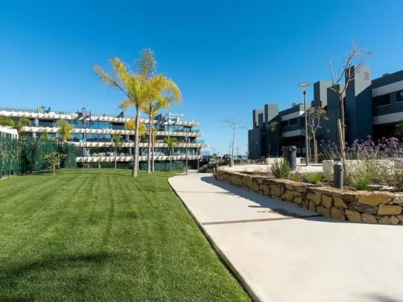 3-bedroom Apartment In Estepona, Spain (120 M²)