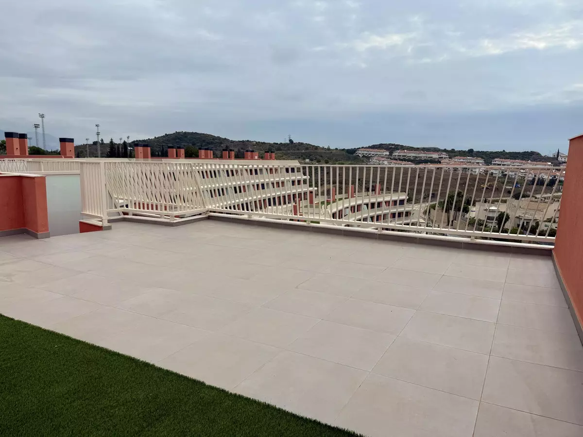 3-bedroom Apartment In Mijas, Spain (210 M²)