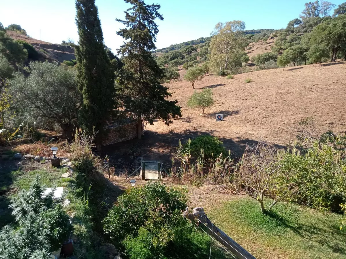 4-bedroom Country House In Casares, Spain (175 M²)