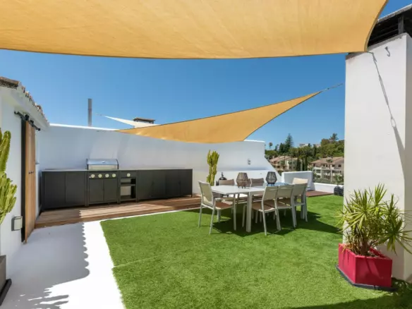 3-bedroom Apartment In Benahavis, Spain (173 M²)