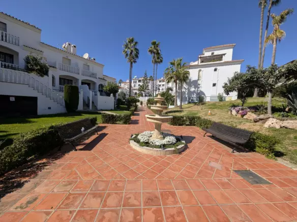 3-bedroom Town House In Mijas, Spain (153 M²)