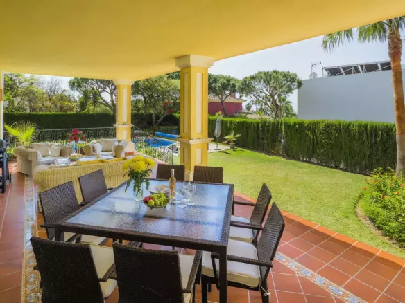 4-bedroom Villa In Marbella, Spain (404 M²)