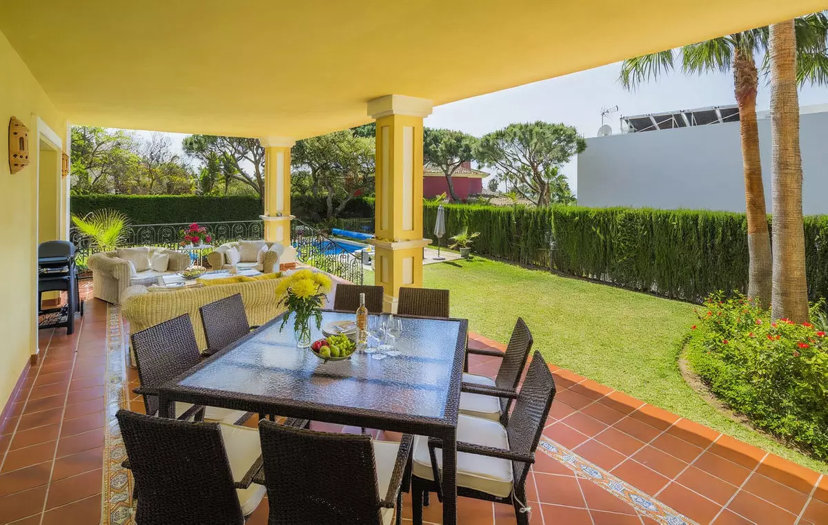 4-bedroom Villa In Marbella, Spain (404 M²)