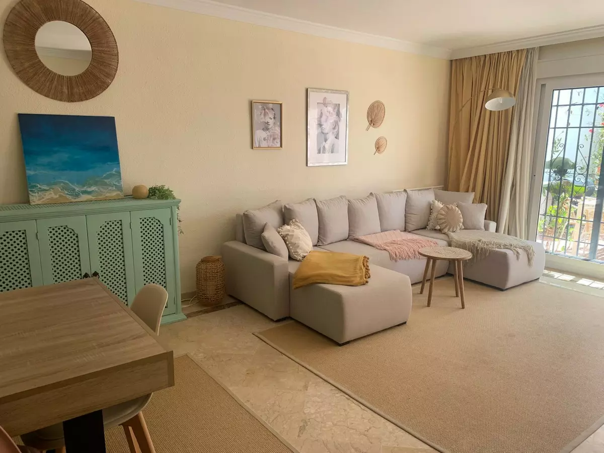 2-bedroom Villa In Estepona, Spain (140 M²)