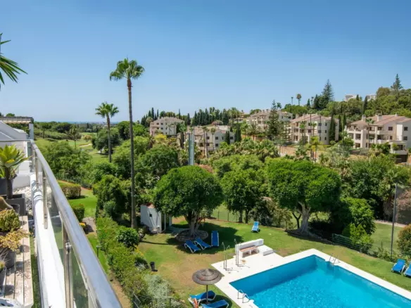 3-bedroom Apartment In Benahavis, Spain (173 M²)
