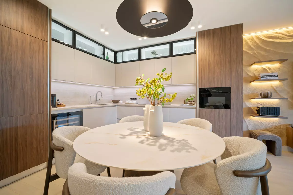 3-bedroom Apartment In Estepona, Spain (130 M²)
