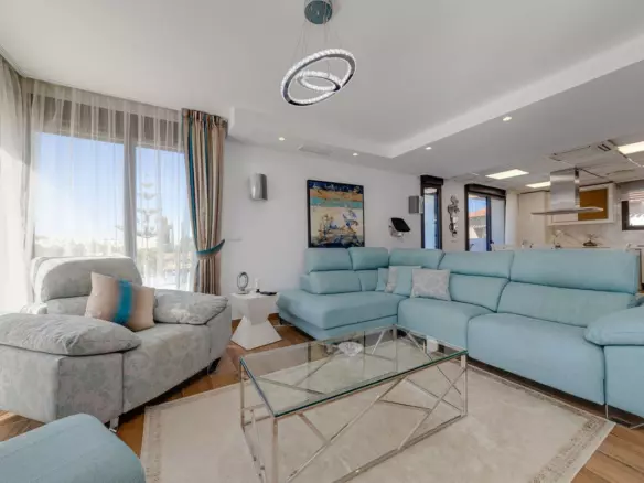 3-bedroom Villa In Orihuela, Spain (461 M²)
