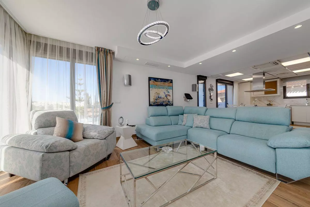 3-bedroom Villa In Orihuela, Spain (461 M²)
