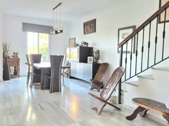 3-bedroom Villa In Alhaurín El Grande, Spain (242 M²)