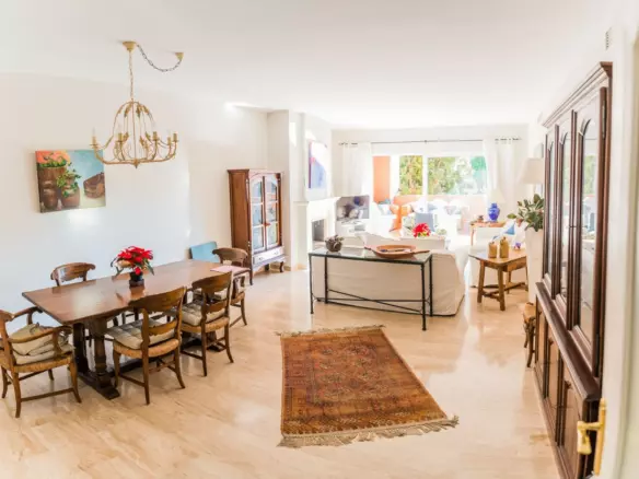 2-bedroom Apartment In Marbella, Spain (135 M²)