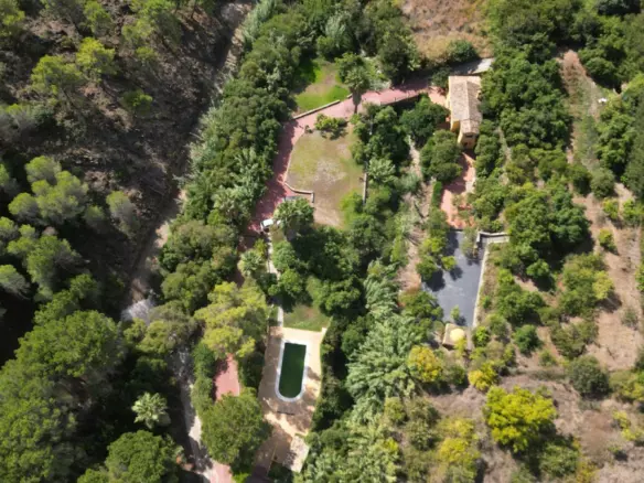 3-bedroom Country House In Ojen, Spain (217 M²)