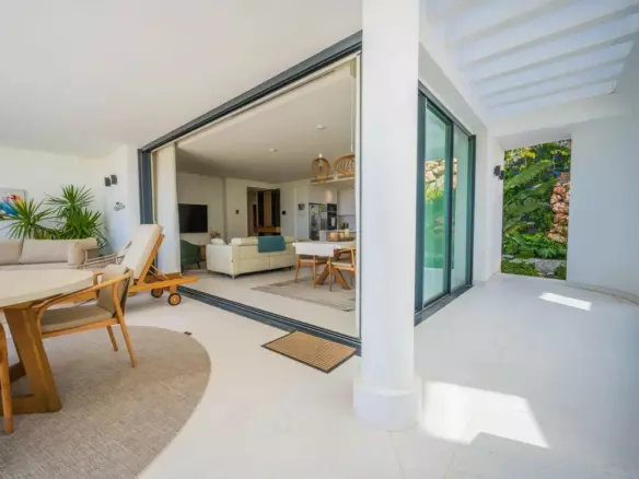 3-bedroom Apartment In Marbella, Spain (130 M²)
