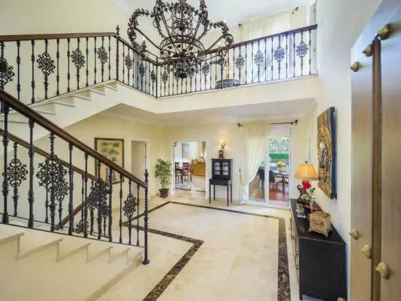4-bedroom Villa In Marbella, Spain (404 M²)