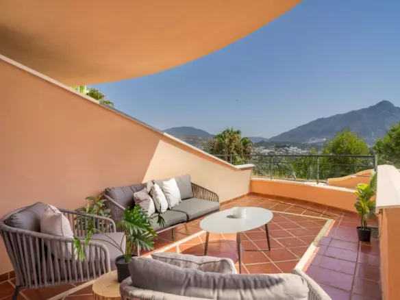 2-bedroom Apartment In Marbella, Spain (113 M²)