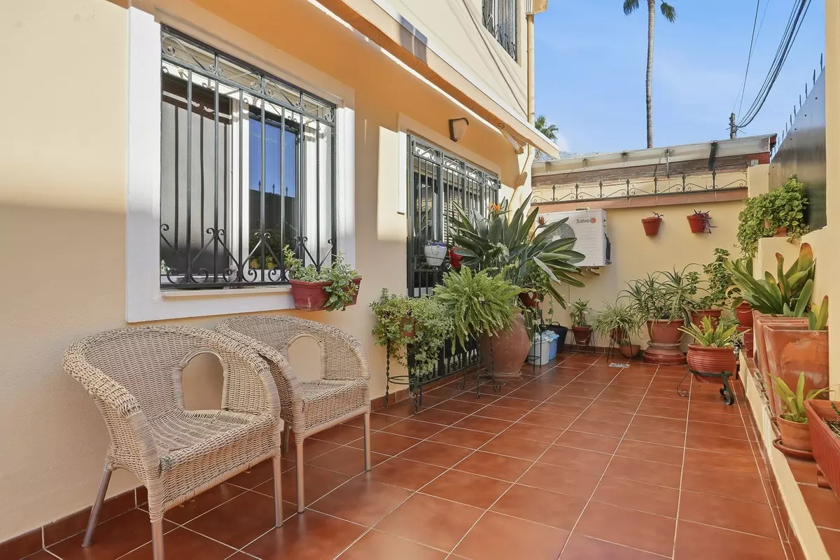 4-bedroom Town House In Benalmádena, Spain (195 M²)