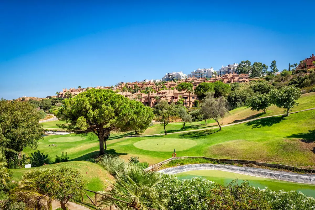 3-bedroom Apartment In Marbella, Spain (163 M²)