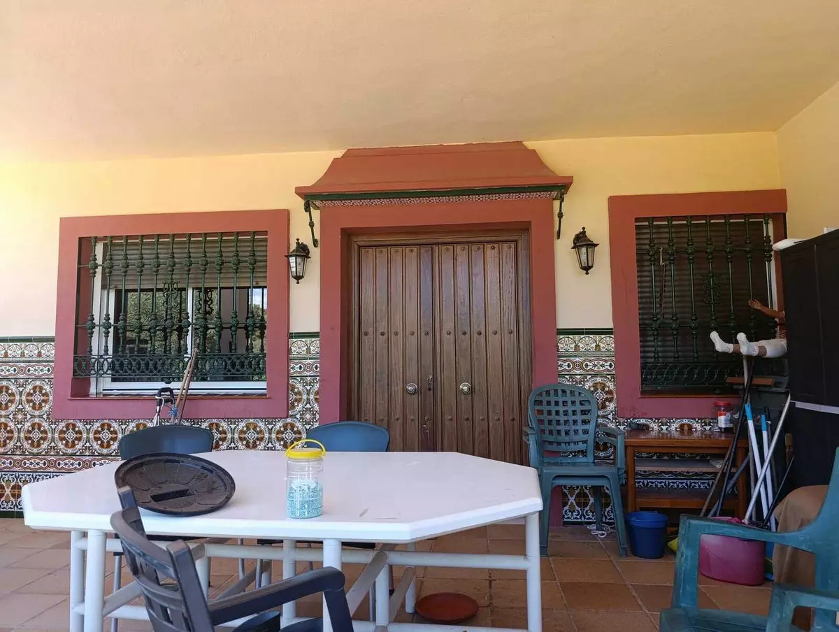 4-bedroom Villa In Ojen, Spain (108 M²)