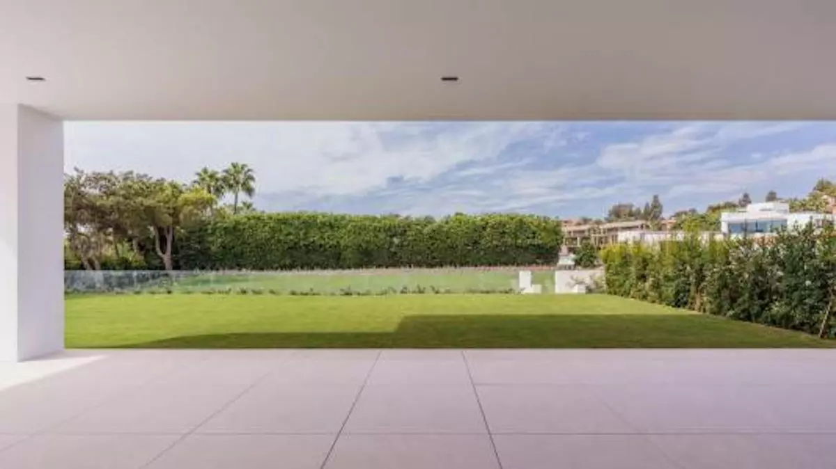 3-bedroom Town House In Marbella, Spain (375 M²)