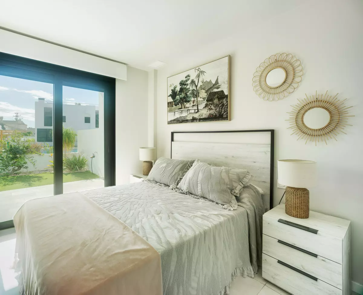 3-bedroom Apartment In Orihuela, Spain (77 M²)