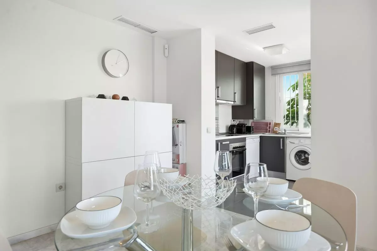2-bedroom Apartment In Estepona, Spain (86 M²)