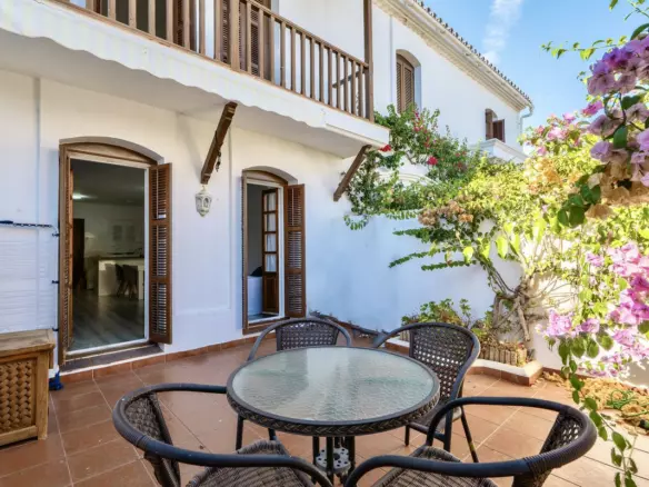 2-bedroom Apartment In Estepona, Spain (84 M²)