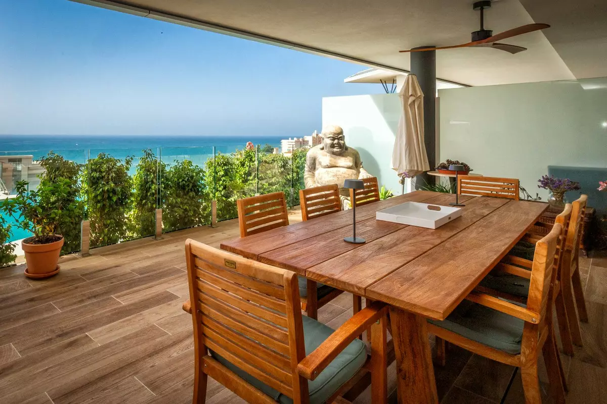 3-bedroom Apartment In Fuengirola, Spain (227 M²)